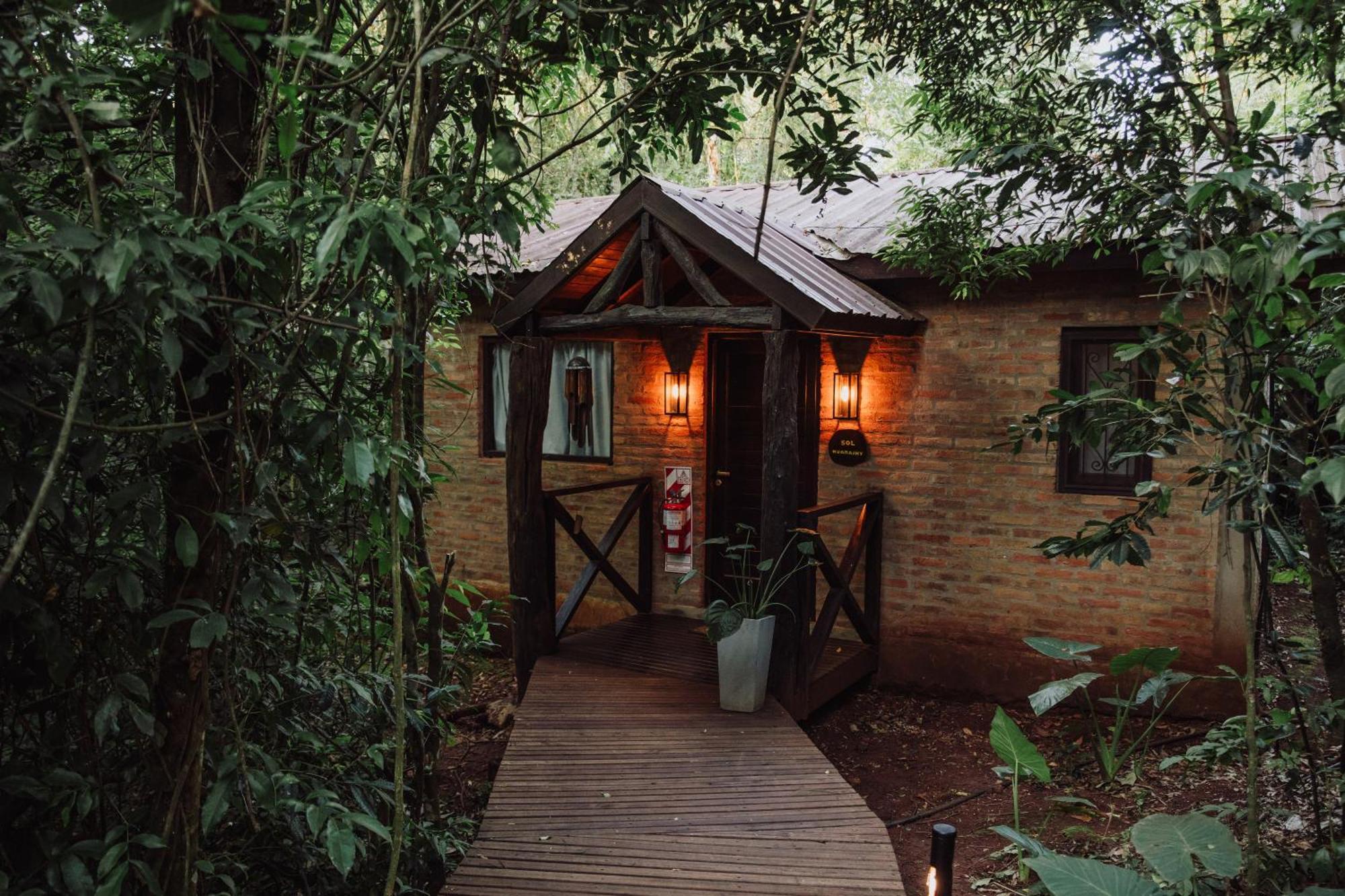 Tierra Guarani Lodge プエルト・イグアス エクステリア 写真