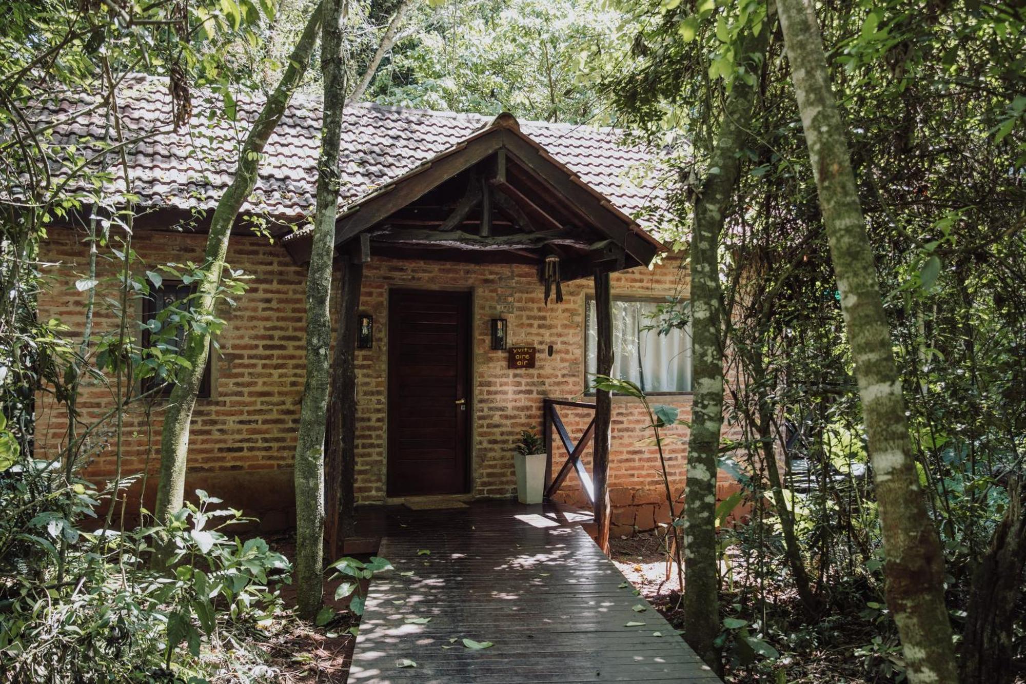 Tierra Guarani Lodge プエルト・イグアス エクステリア 写真